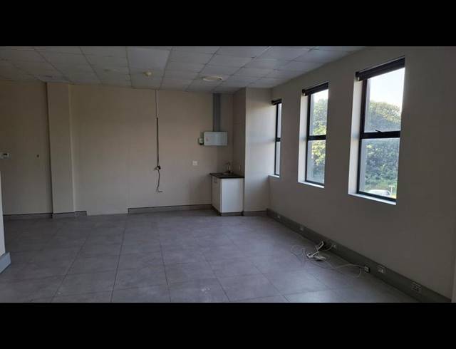 OFFICE PROPERTY TO RENT IN MEER EN SEE